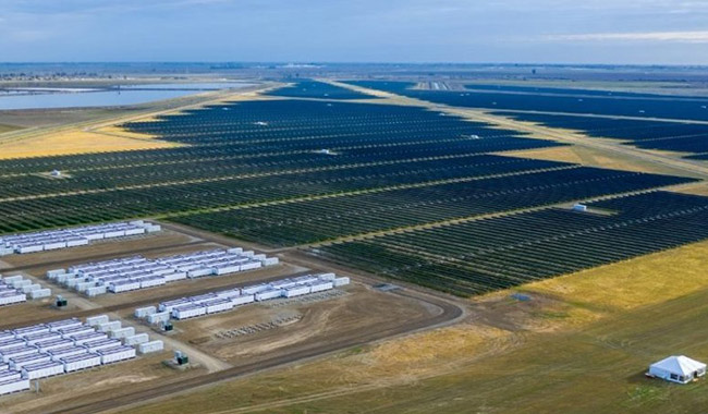 Goldman aktywuje 390 MW PV i 561 MWh magazynowania w Kalifornii